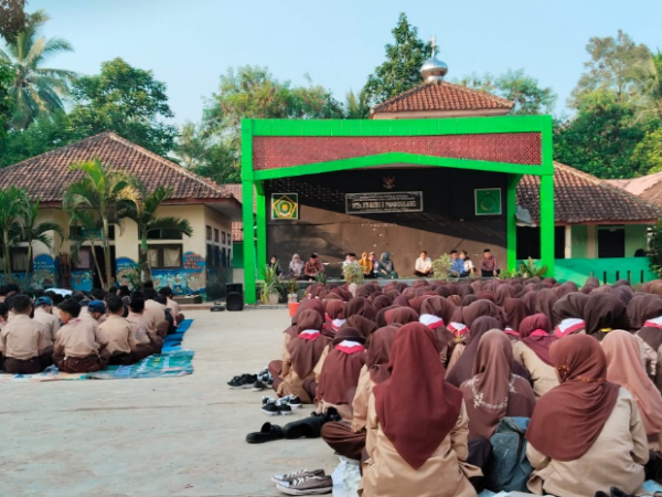 Siswa Siswi MTSN 5 Pandeglang dzikir Bersama Tiap Pagi Hari Jumat