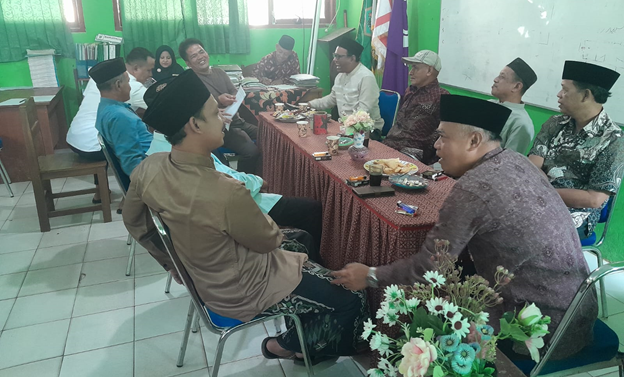 RAPAT KOMITE PEMBANGUNAN MUSHOLA MTS NEGERI 5 PANDEGLANG