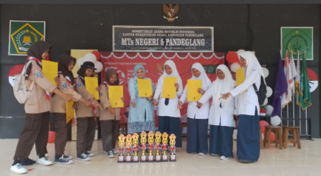 MTsN 5 Pandeglang Juara Umum Peringatan HUT-RI ke-79 Kecamatan Cikedal