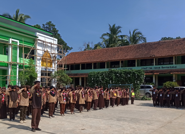 MTs NEGERI 5 Pandeglang melaksanakan Pelantikan Penggalang Ramu