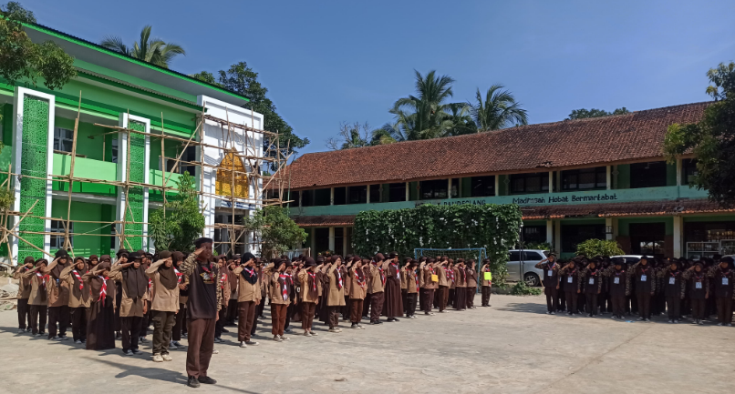 MTs NEGERI 5 Pandeglang melaksanakan Pelantikan Penggalang Ramu