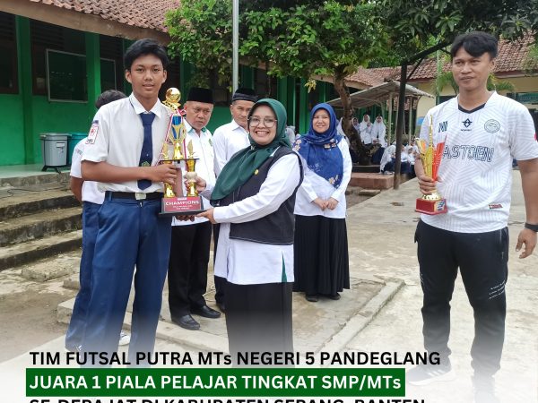 Juara 1 Lomba Putsal Piala Pelajar Tingkat SLTP se-Kabupaten Serang